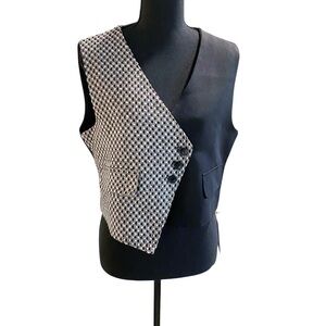 NWT Commense Black and White Asymmetrical Vest Size Large